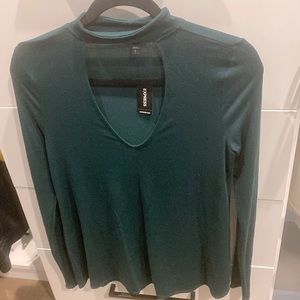 NWT Green Express Keyhole Top